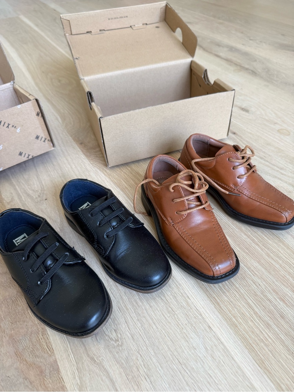 Little kids dress shoes size 9 and suit pants size 3-4